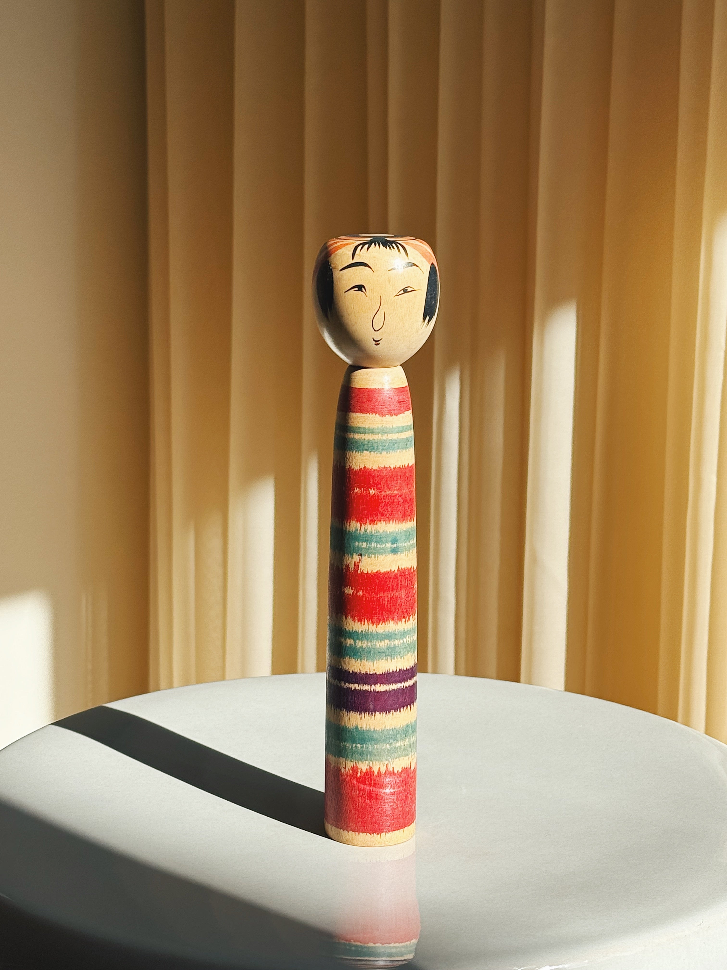Vintage Kokeshi Dukke Nr. 232 fra Japan – Håndlavet | H 21 cm Studio Hafnia