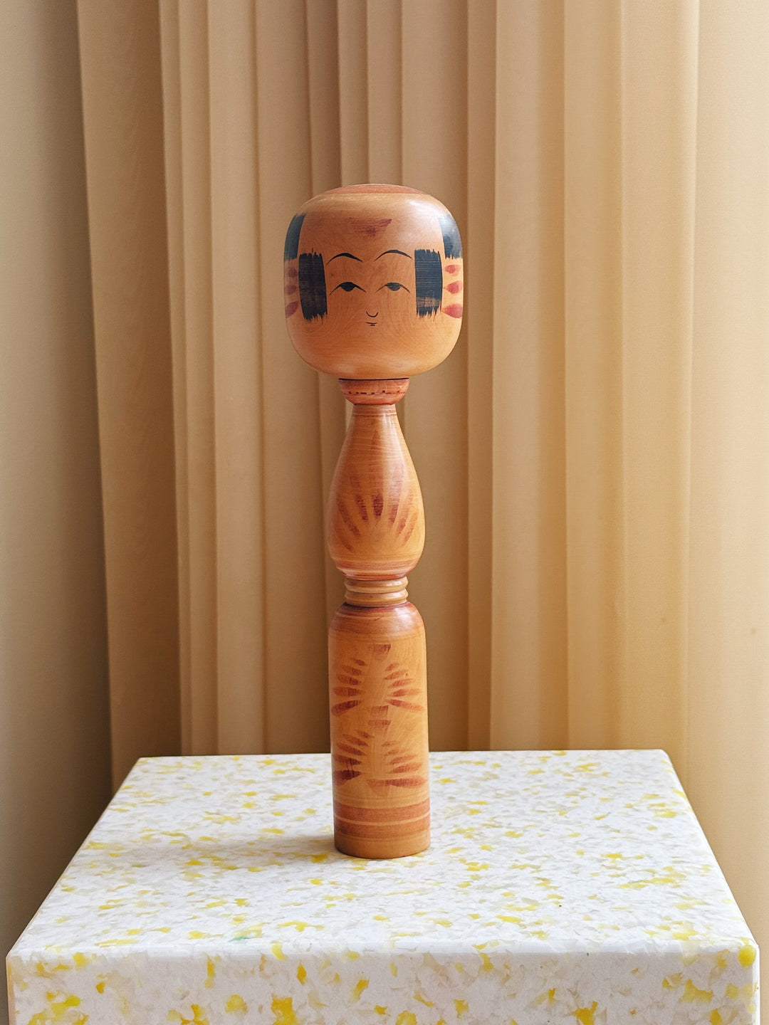 Vintage Kokeshi Dukke Nr. 213 fra Japan – Håndlavet | H30,5 cm Studio Hafnia