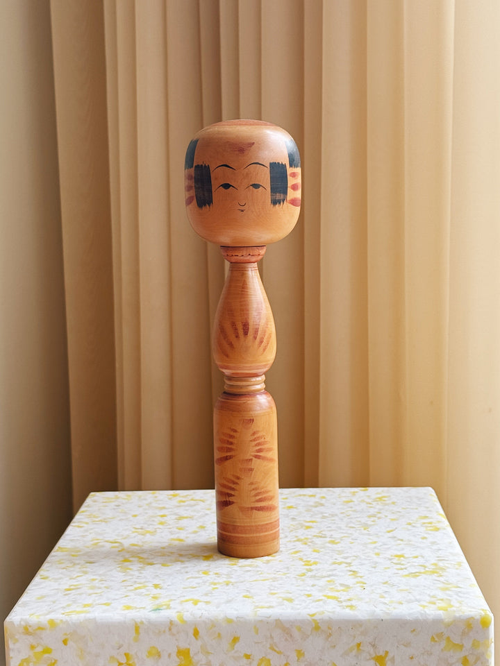 Vintage Kokeshi Dukke Nr. 213 fra Japan – Håndlavet | H30,5 cm Studio Hafnia