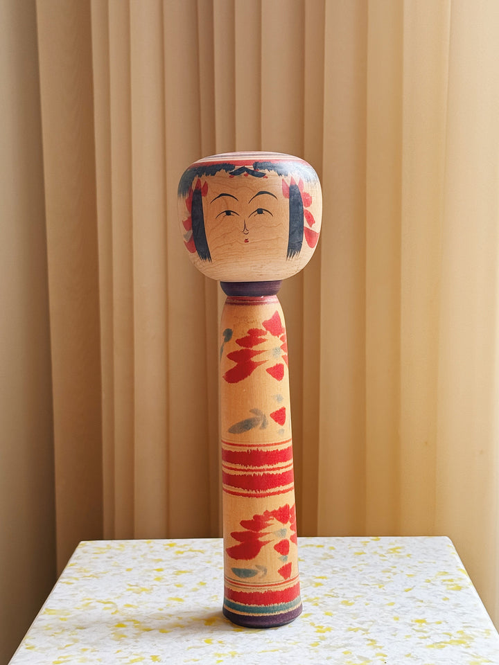 Vintage Kokeshi Dukke Nr. 212 fra Japan – Håndlavet | H30 cm Studio Hafnia