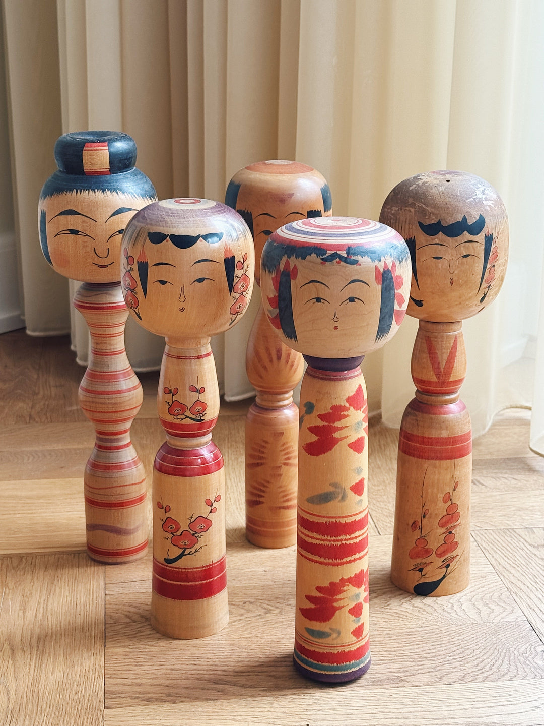 Vintage Kokeshi Dukke Nr. 214 fra Japan – Håndlavet | H31 cm Studio Hafnia