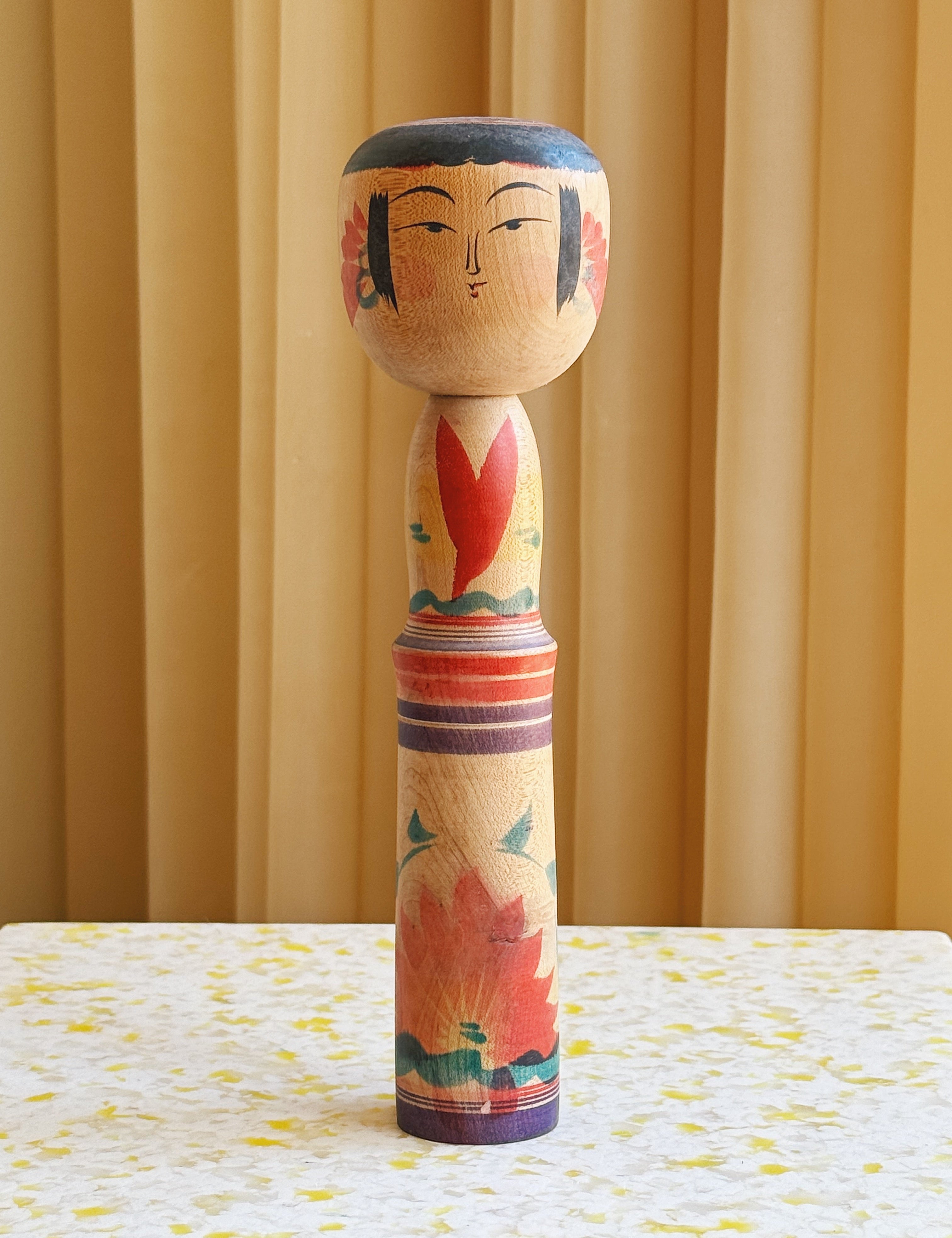 Vintage Kokeshi Dukke Nr. 182 fra Japan – Håndlavet | H24 cm Studio Hafnia