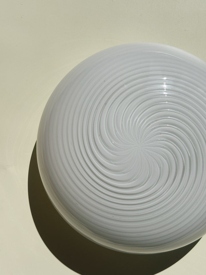 Vintage Murano Plafondlampe i Hvidt Swirl Glas | Loft-/Væglampe Ø29 cm Studio Hafnia