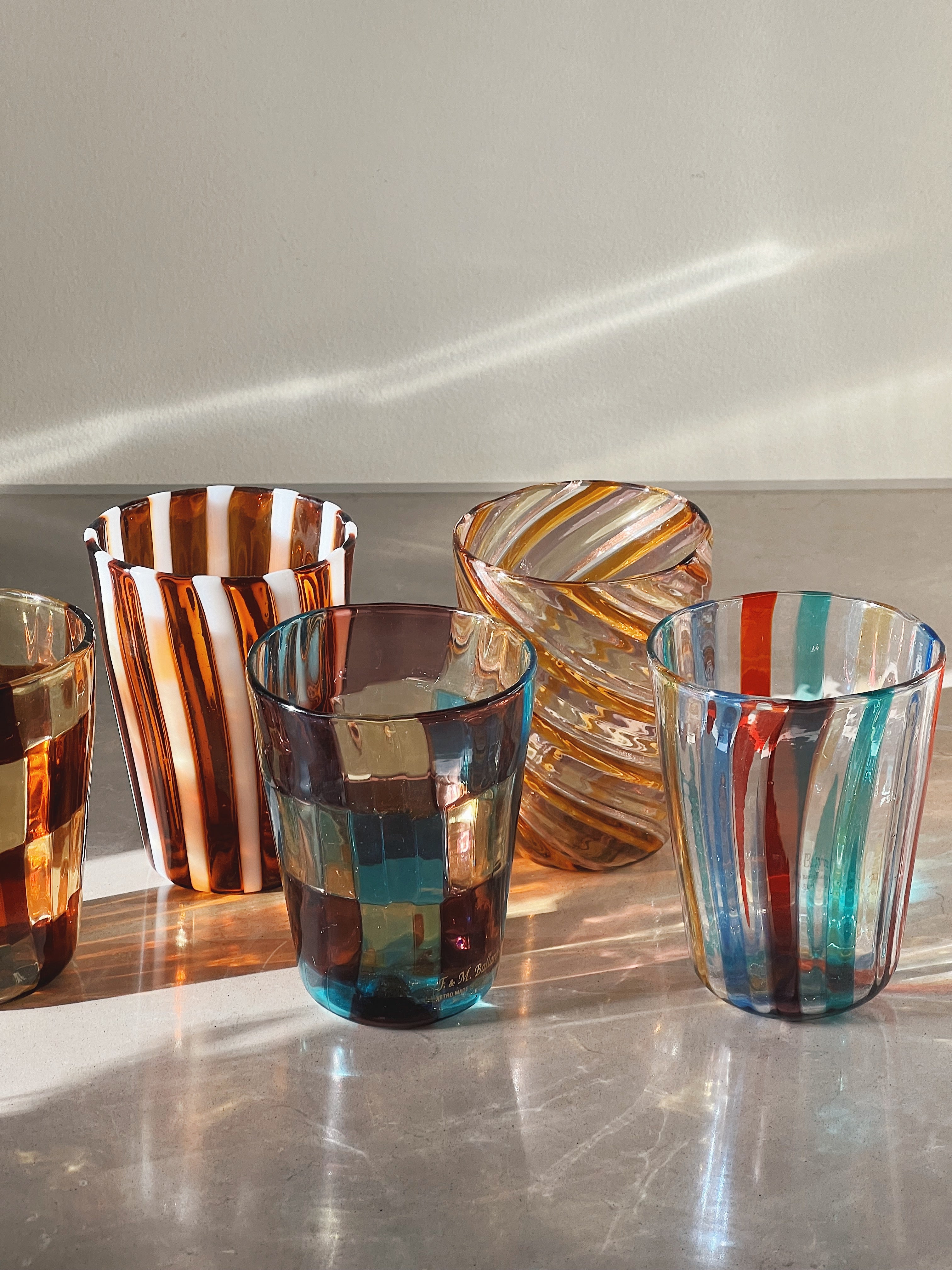 Håndblæst Murano Glas med skaktern i lyseblå, ametyst og lysegul Murano