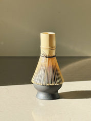 Matcha Holder i Mat Sort eller Grå/Brun Glasur Studio Hafnia