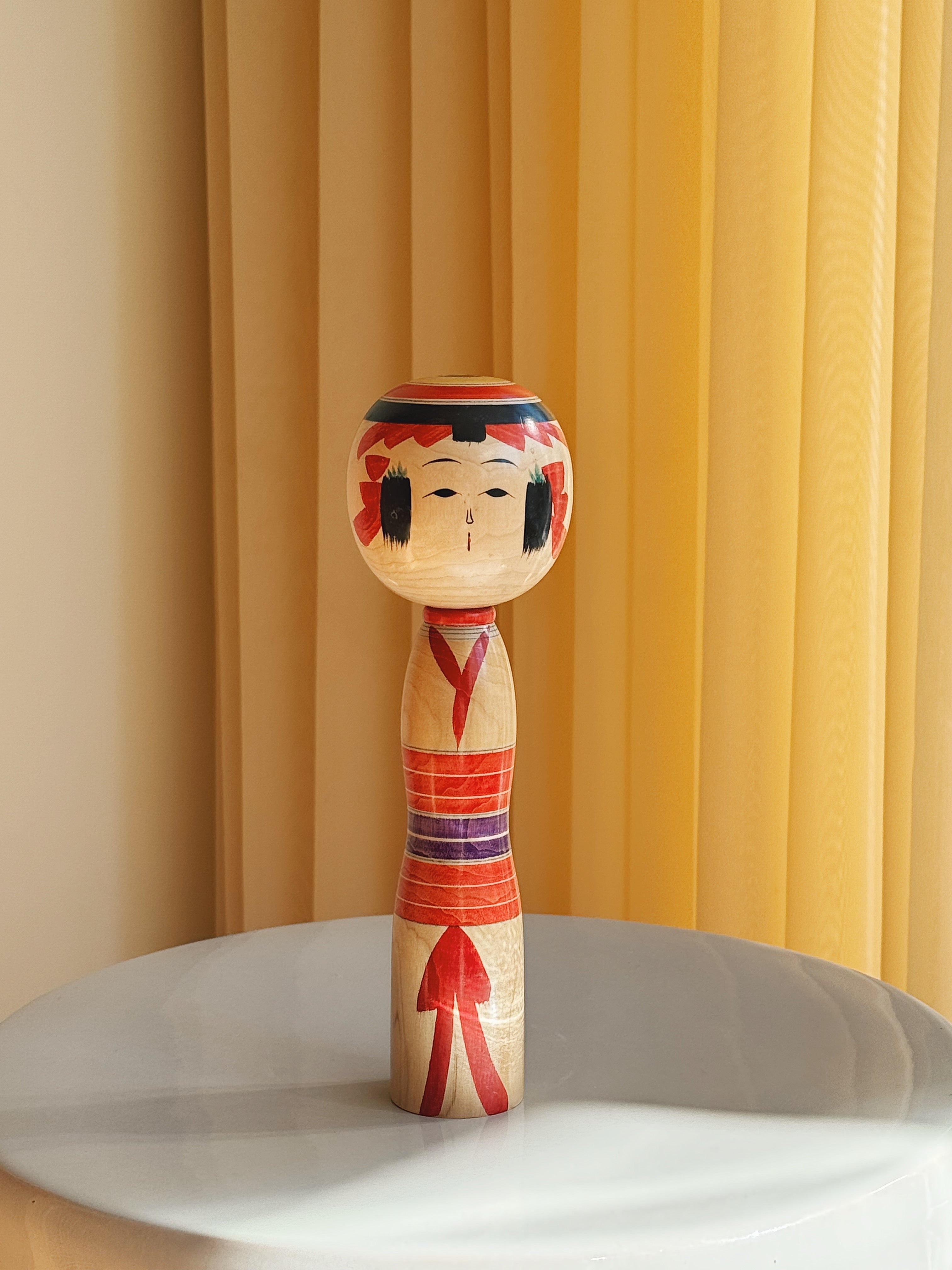 Vintage Kokeshi Dukke Nr. 227 fra Japan – Håndlavet | H 24,5 cm Studio Hafnia