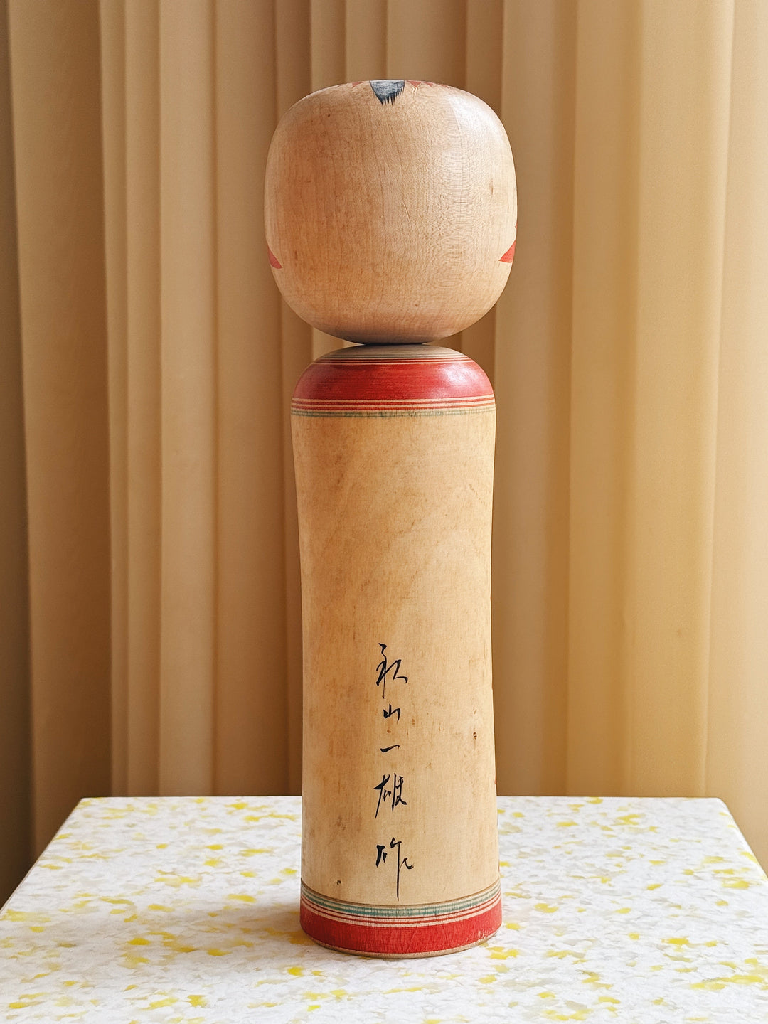 Vintage Kokeshi Dukke Nr. 218 fra Japan – Håndlavet | H30,5 cm Studio Hafnia