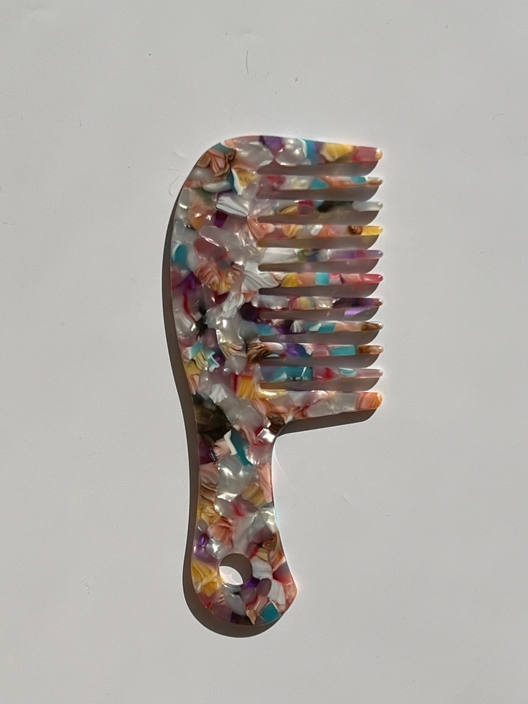 Farvestrålende Plastikkam 16 cm | 5 forskellige farver STUDIO HAFNIA