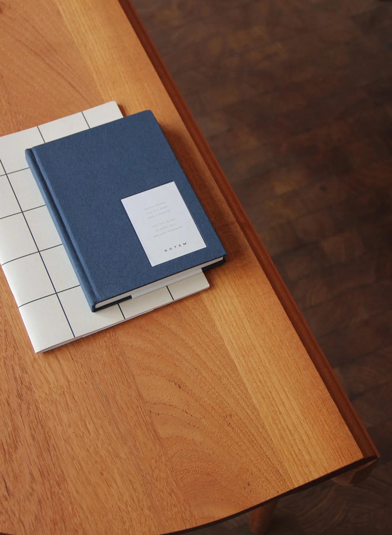 Notem studio, Uma Weekly Planner book, Light gray Notem studio