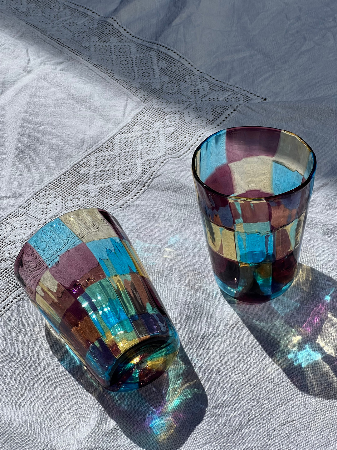 Håndblæst Murano Glas med skaktern i lyseblå, ametyst og lysegul Murano
