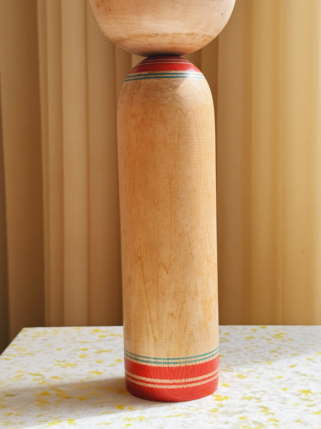 Vintage Kokeshi Dukke Nr. 215 fra Japan – Håndlavet | H36 cm Studio Hafnia