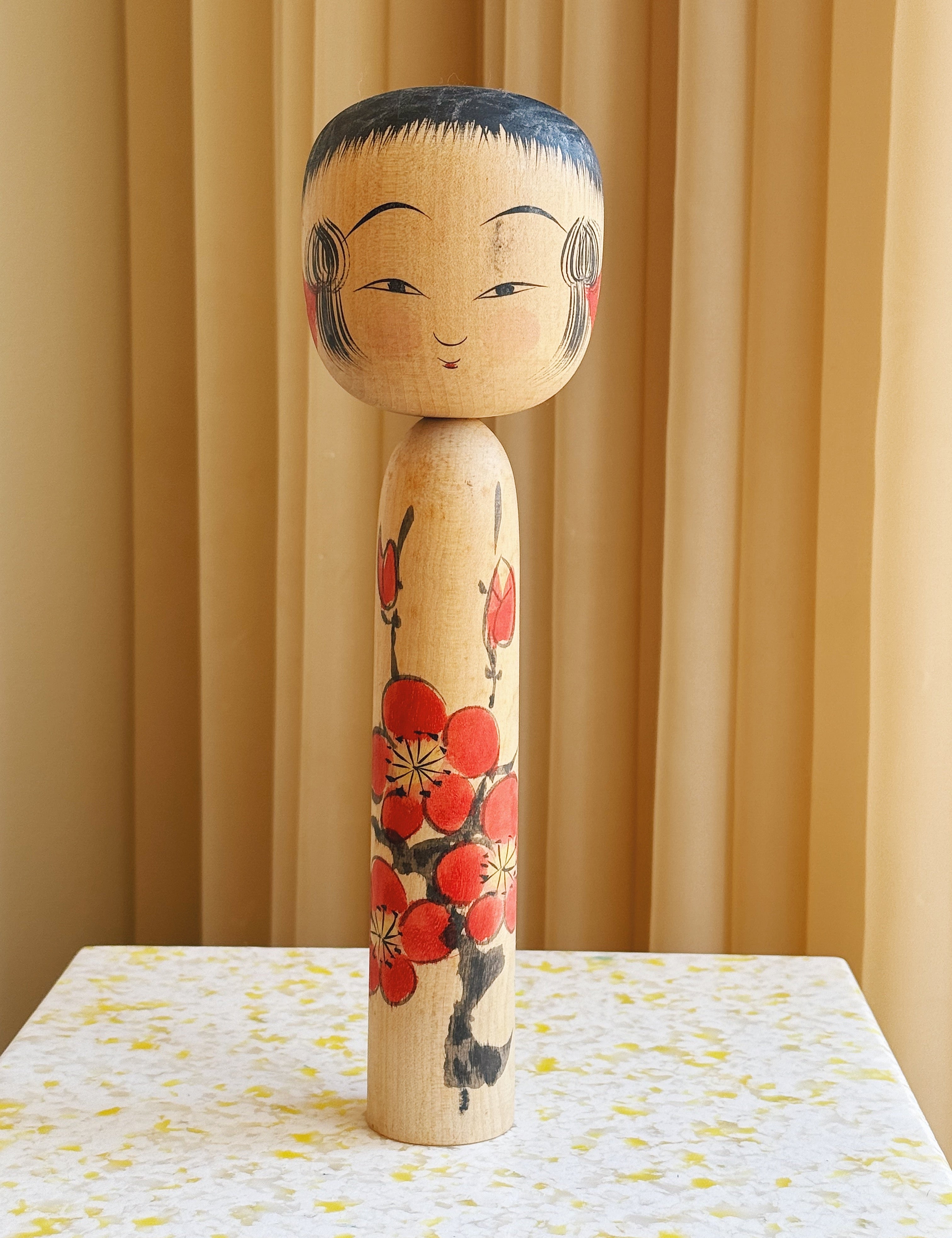 Vintage Kokeshi Dukke Nr. 180 fra Japan – Håndlavet | H31 cm Studio Hafnia