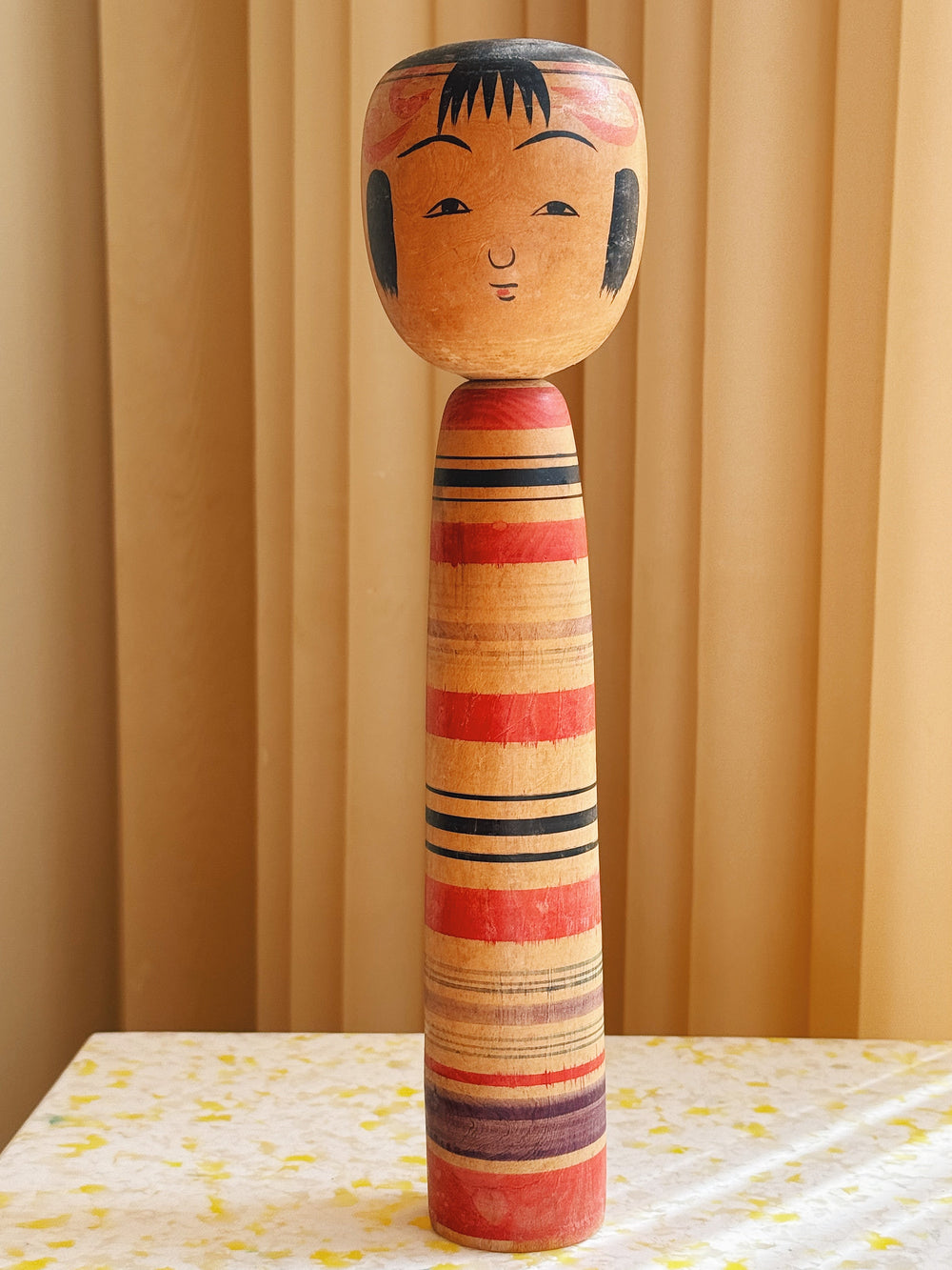 Vintage Kokeshi Dukke Nr. 205 fra Japan – Håndlavet | H30 cm Studio Hafnia