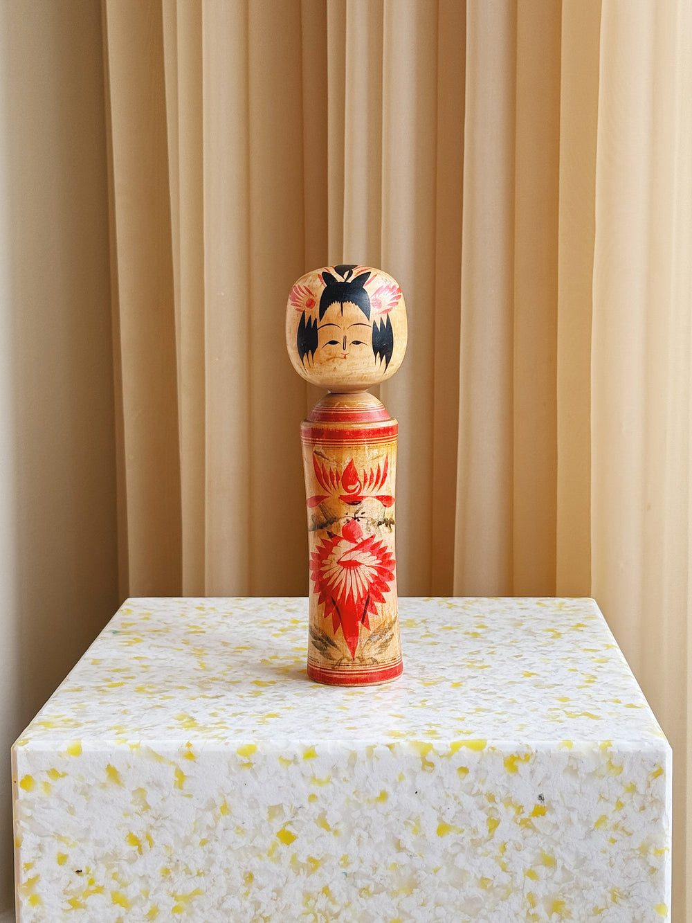Vintage Kokeshi Dukke Nr. 196 fra Japan – Håndlavet | H21,5 cm Studio Hafnia