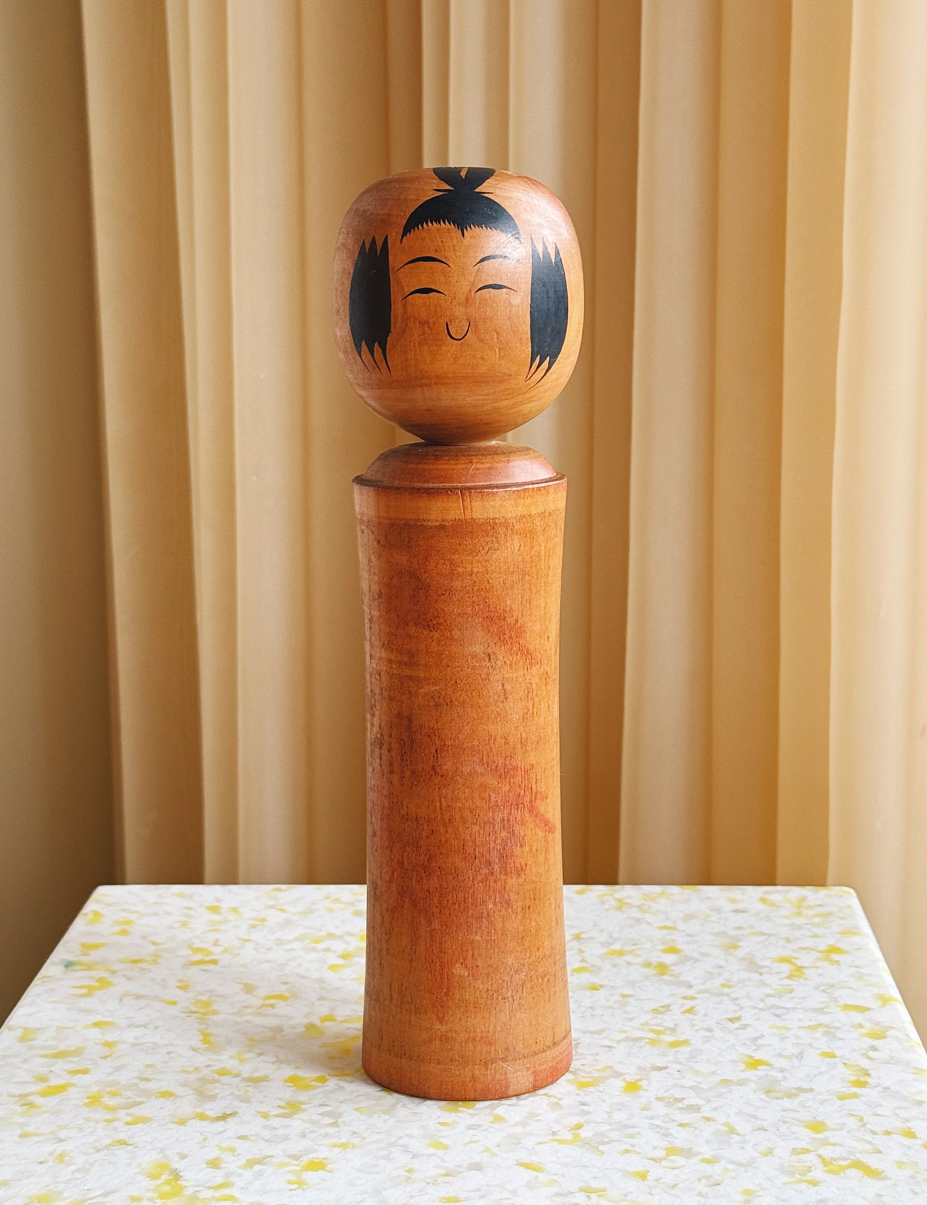 Vintage Kokeshi Dukke Nr. 197 fra Japan – Håndlavet | H27,5 cm Studio Hafnia