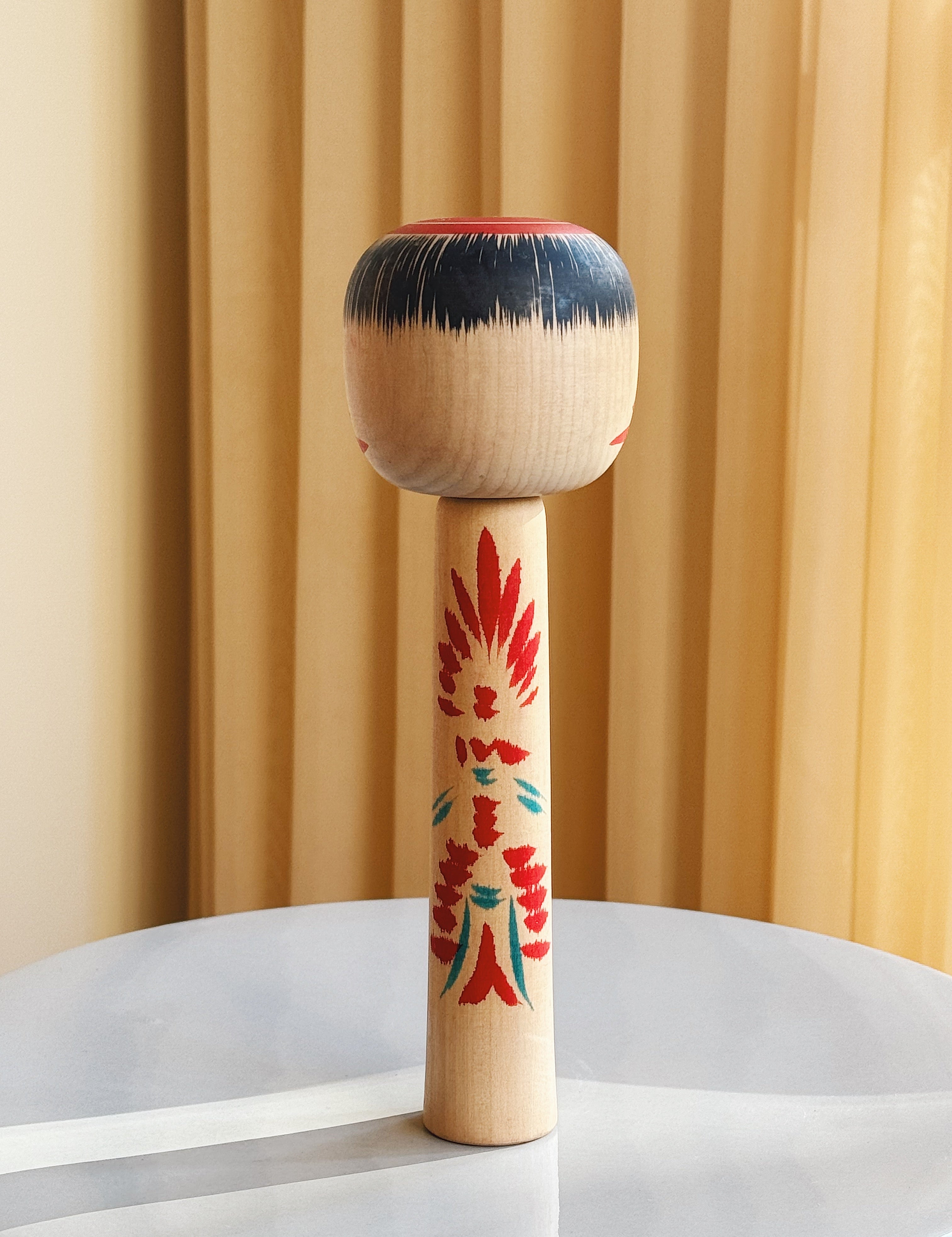 Vintage Kokeshi Dukke Nr. 222 fra Japan – Håndlavet | H 25,5 cm Studio Hafnia