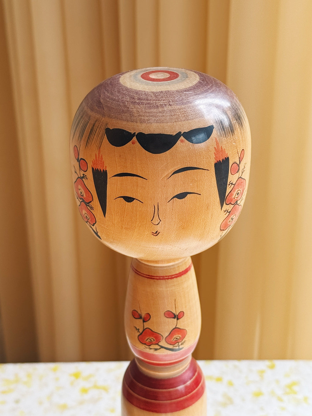Vintage Kokeshi Dukke Nr. 211 fra Japan – Håndlavet | H30,5 cm Studio Hafnia