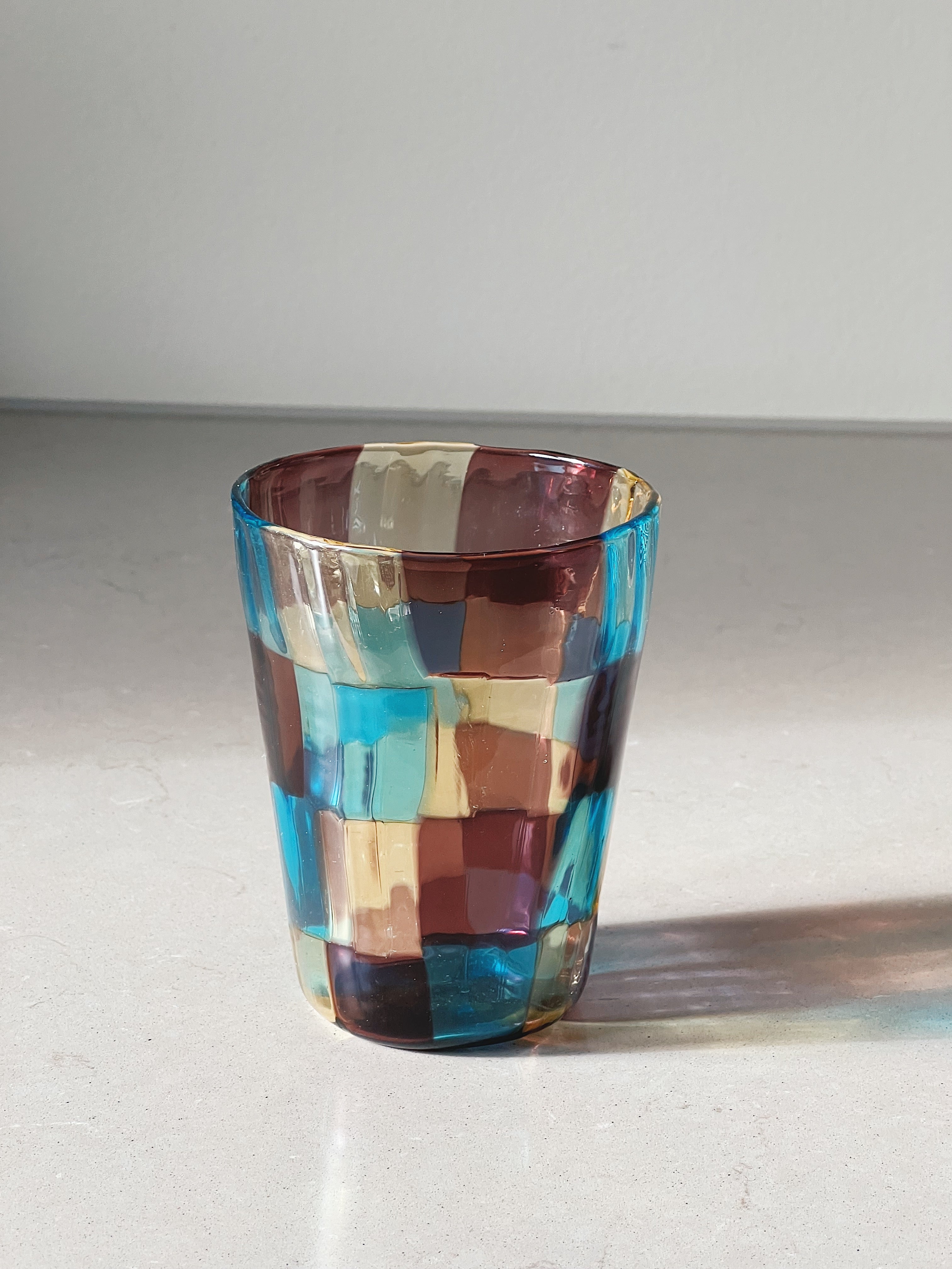 Håndblæst Murano Glas med skaktern i lyseblå, ametyst og lysegul Murano