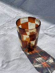 Håndblæst Murano Glas med skaktern i lysebrun/karamel og mørkebrun Murano