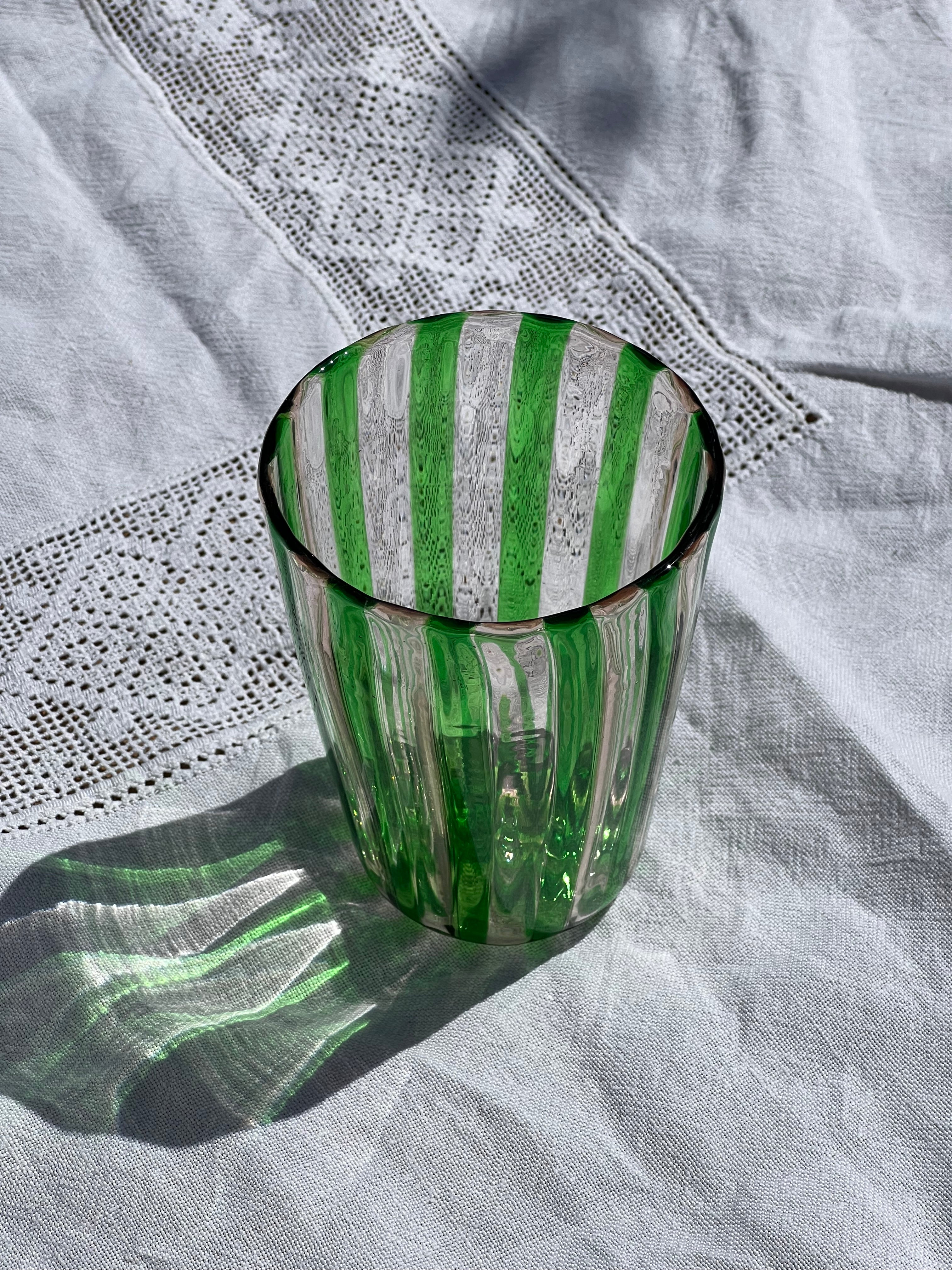 Håndblæst Murano Glas med Grønne Striber Murano