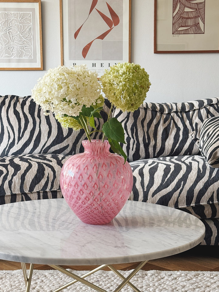 Vintage Murano Vase i Pink med Geometrisk Mønster | H28 cm Studio Hafnia