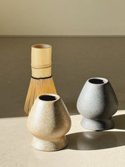 Matcha Holder i Mat Sort eller Grå/Brun Glasur Studio Hafnia