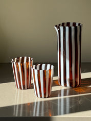 Håndblæst Murano Karaffel i glas i Gio Ponti Stil med Saltkaramel og Hvide Striber Murano