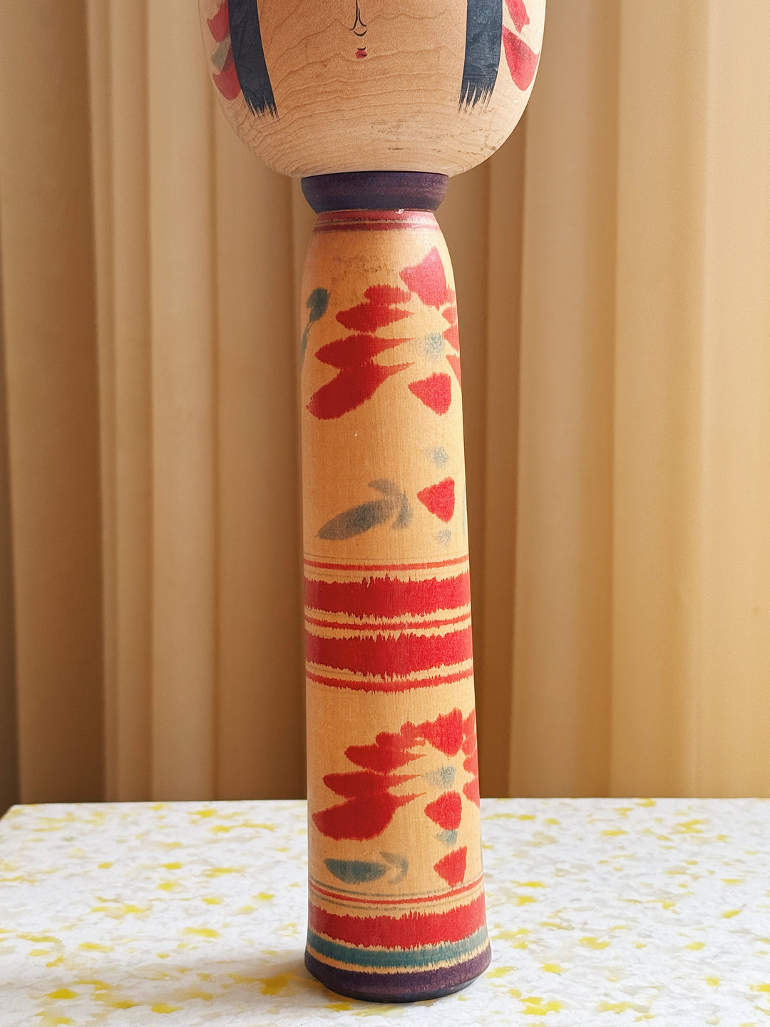 Vintage Kokeshi Dukke Nr. 212 fra Japan – Håndlavet | H30 cm Studio Hafnia