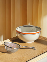 Hvid skål med orange og sorte striber i keramik fra Japan | 12.5 cm Studio Hafnia