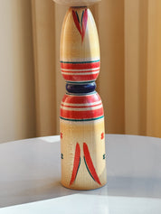 Vintage Kokeshi Dukke Nr. 222 fra Japan – Håndlavet | H 25,5 cm Studio Hafnia
