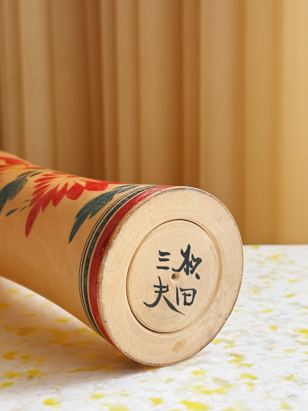 Vintage Kokeshi Dukke Nr. 219 fra Japan – Håndlavet | H30,5 cm Studio Hafnia