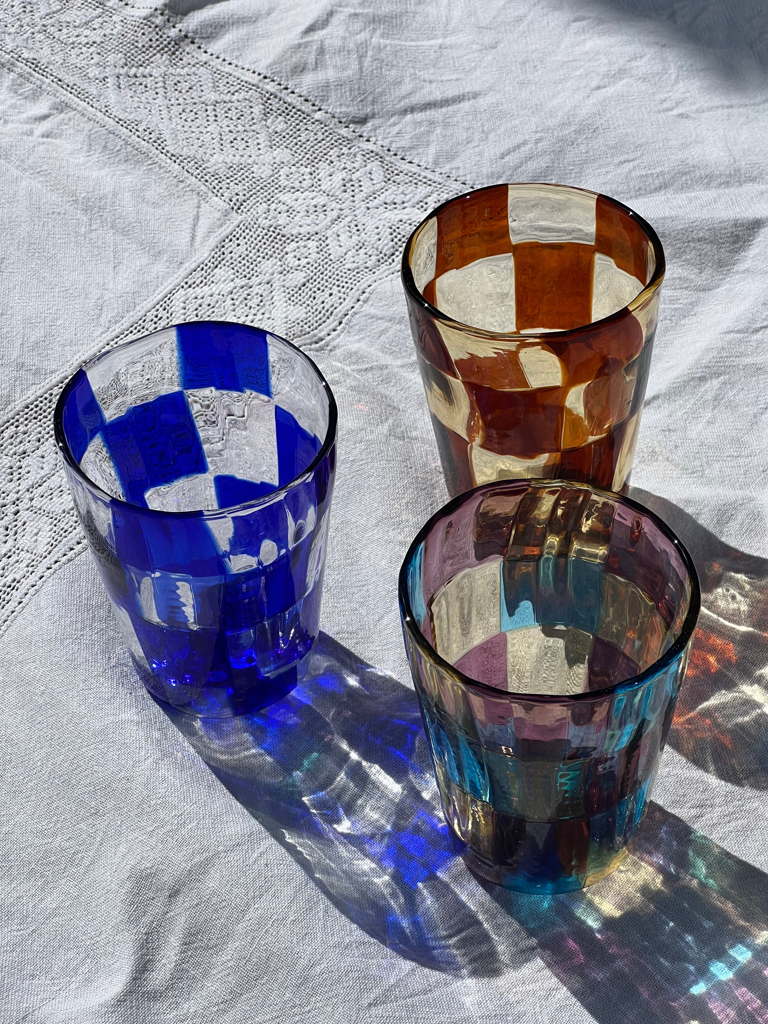 Håndblæst Murano Glas med skaktern i mørkeblå Murano