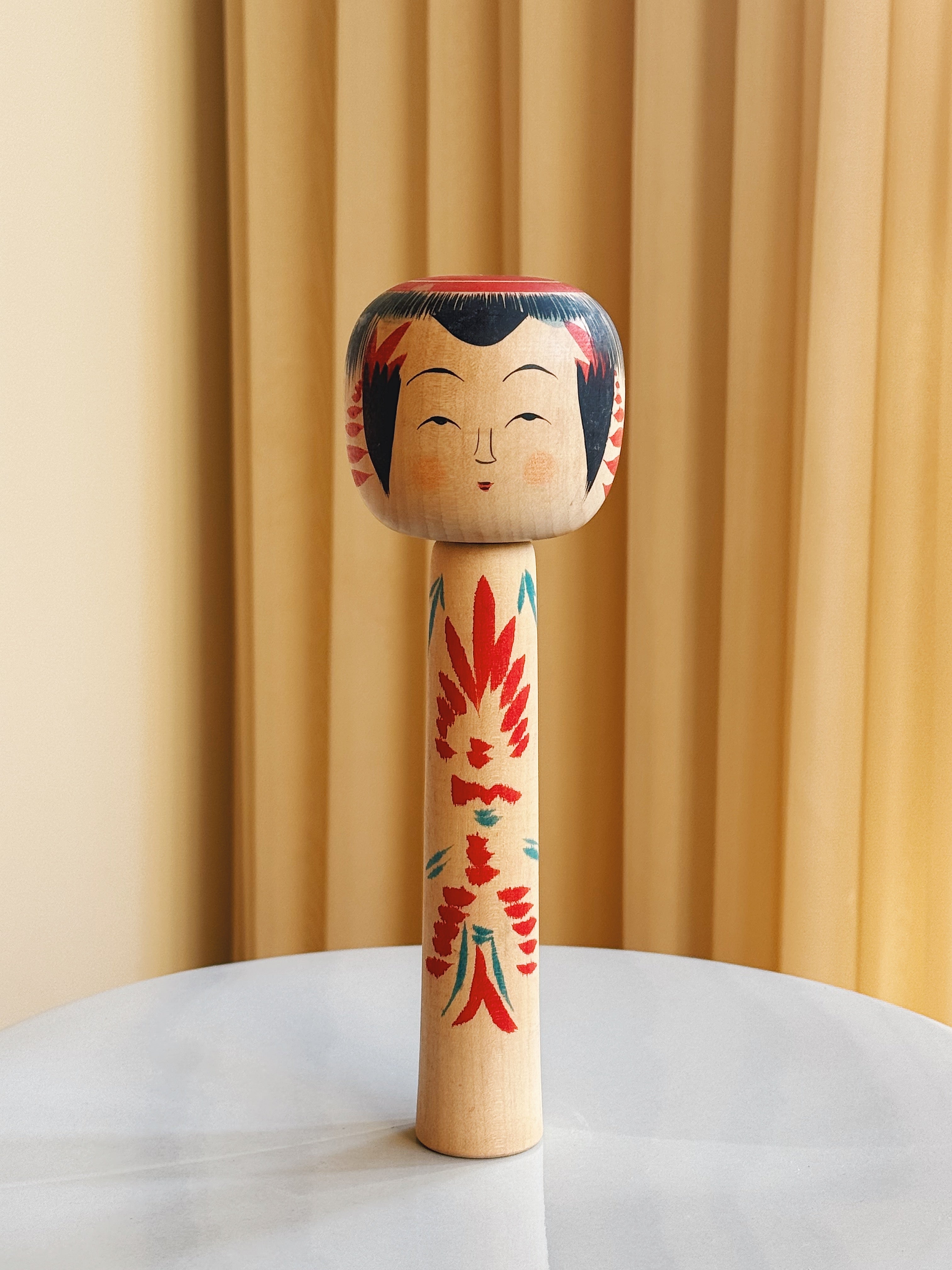 Vintage Kokeshi Dukke Nr. 222 fra Japan – Håndlavet | H 25,5 cm Studio Hafnia
