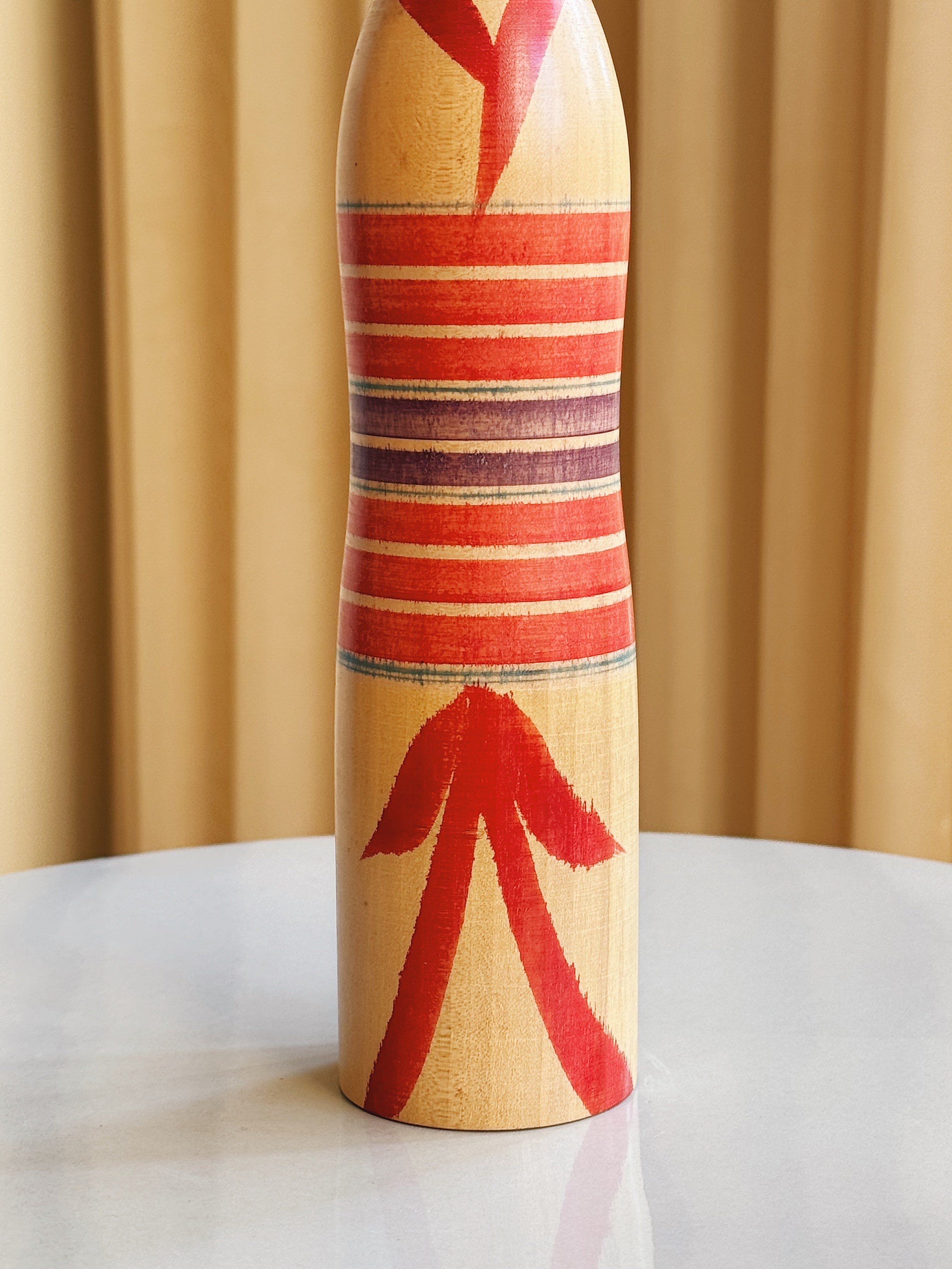 Vintage Kokeshi Dukke Nr. 224 fra Japan – Håndlavet | H 31 cm Studio Hafnia