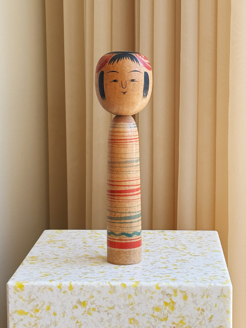 Vintage Kokeshi Dukke Nr. 176 fra Japan – Håndlavet | H30 cm Studio Hafnia