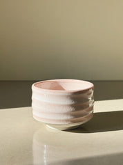 Matchaskål i Rosa Keramik | Mino Ware fra Japan – Ø 11 cm Studio Hafnia