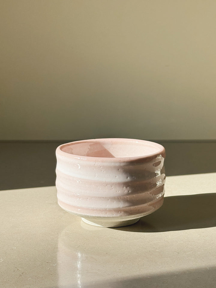 Matchaskål i Rosa Keramik | Mino Ware fra Japan – Ø 11 cm Studio Hafnia