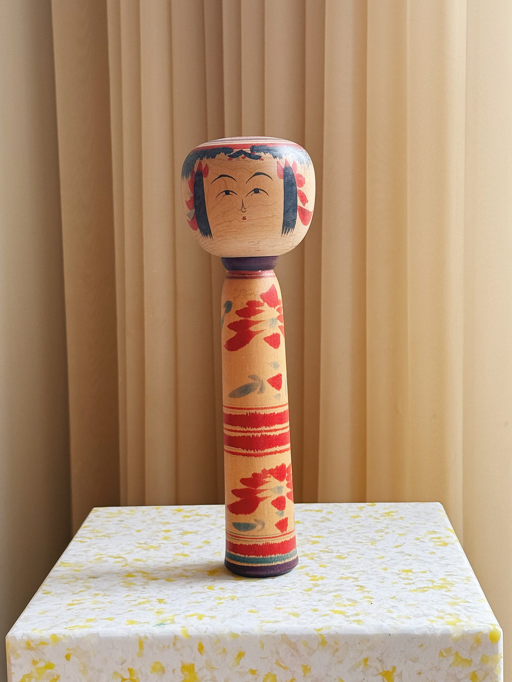 Vintage Kokeshi Dukke Nr. 212 fra Japan – Håndlavet | H30 cm Studio Hafnia