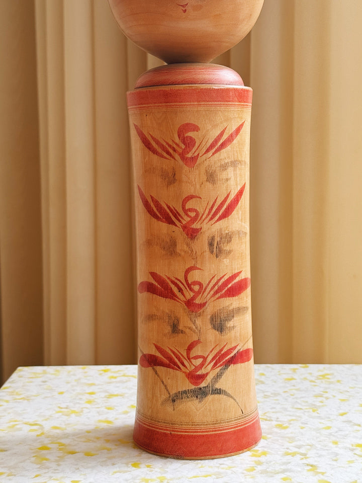 Vintage Kokeshi Dukke Nr. 217 fra Japan – Håndlavet | H33,5 cm Studio Hafnia
