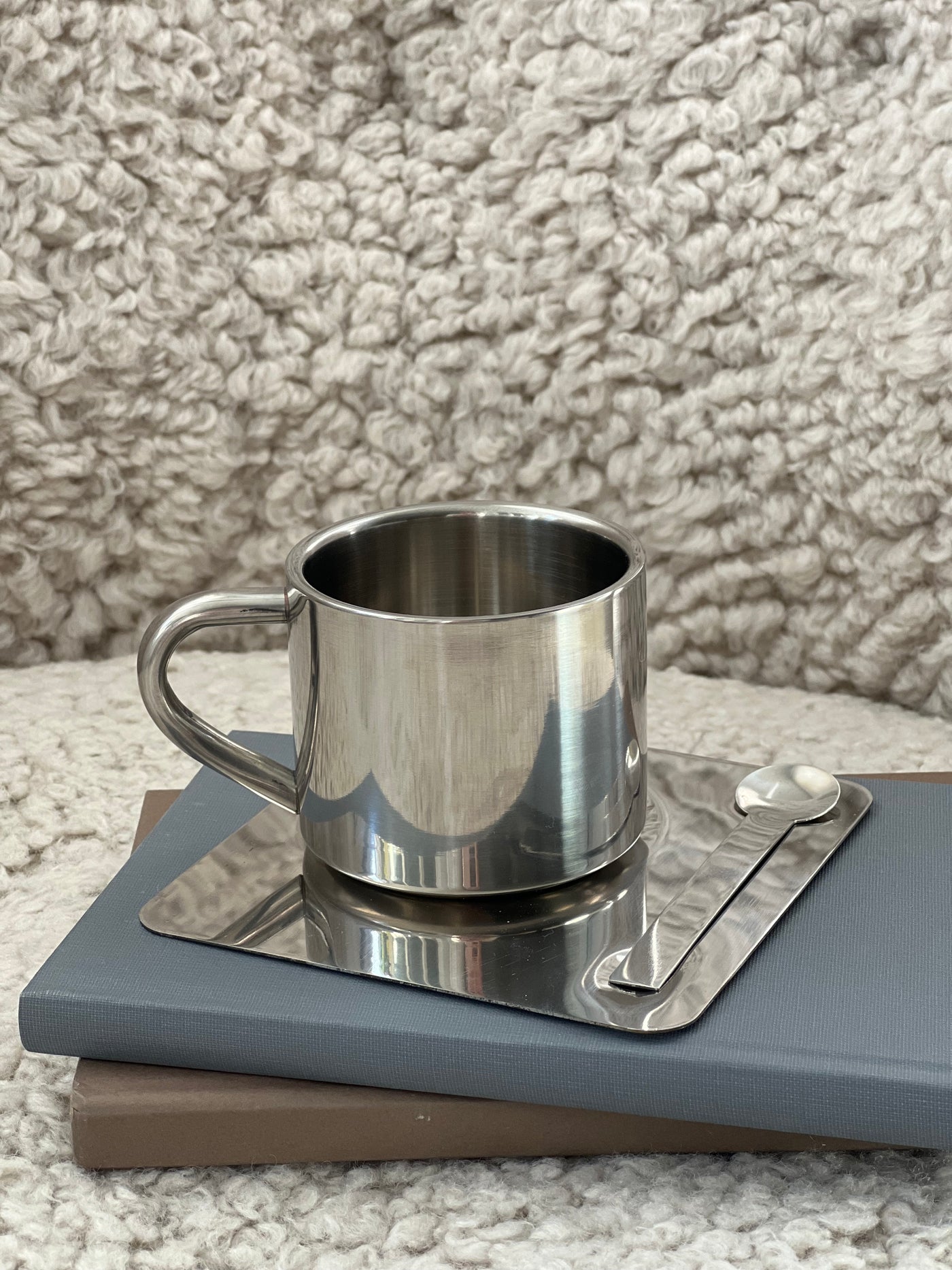 Stål kaffekop med Underkop og Ske | 150 ml Studio Hafnia