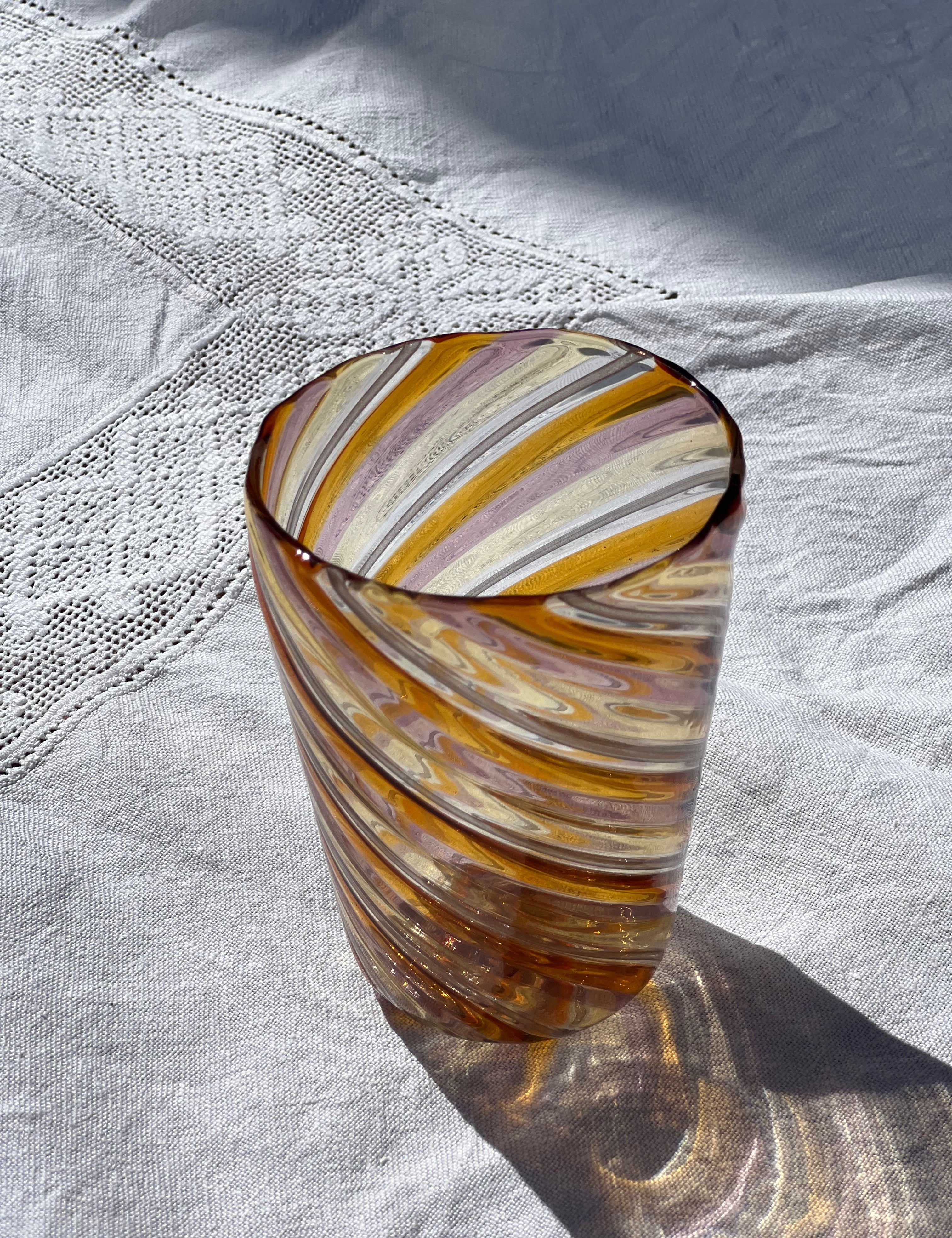 Håndblæst Murano Glas med Swirlmønster Murano