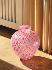 Vintage Murano Vase i Pink med Geometrisk Mønster | H27 cm Studio Hafnia
