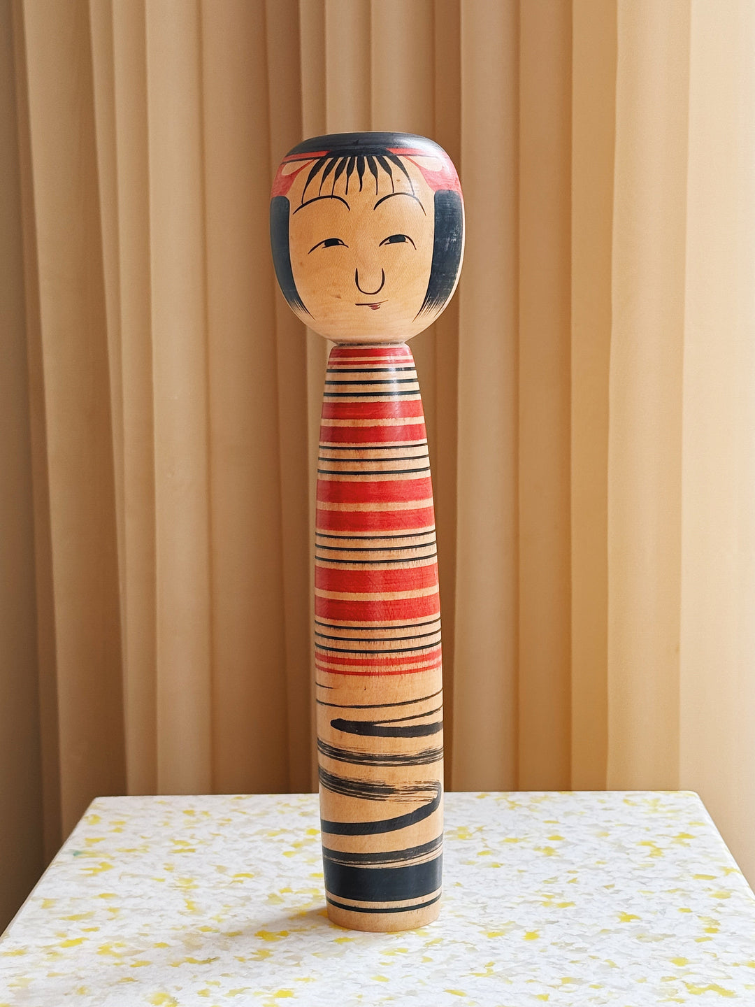 Vintage Kokeshi Dukke Nr. 172 fra Japan – Håndlavet | H30,5 cm Studio Hafnia