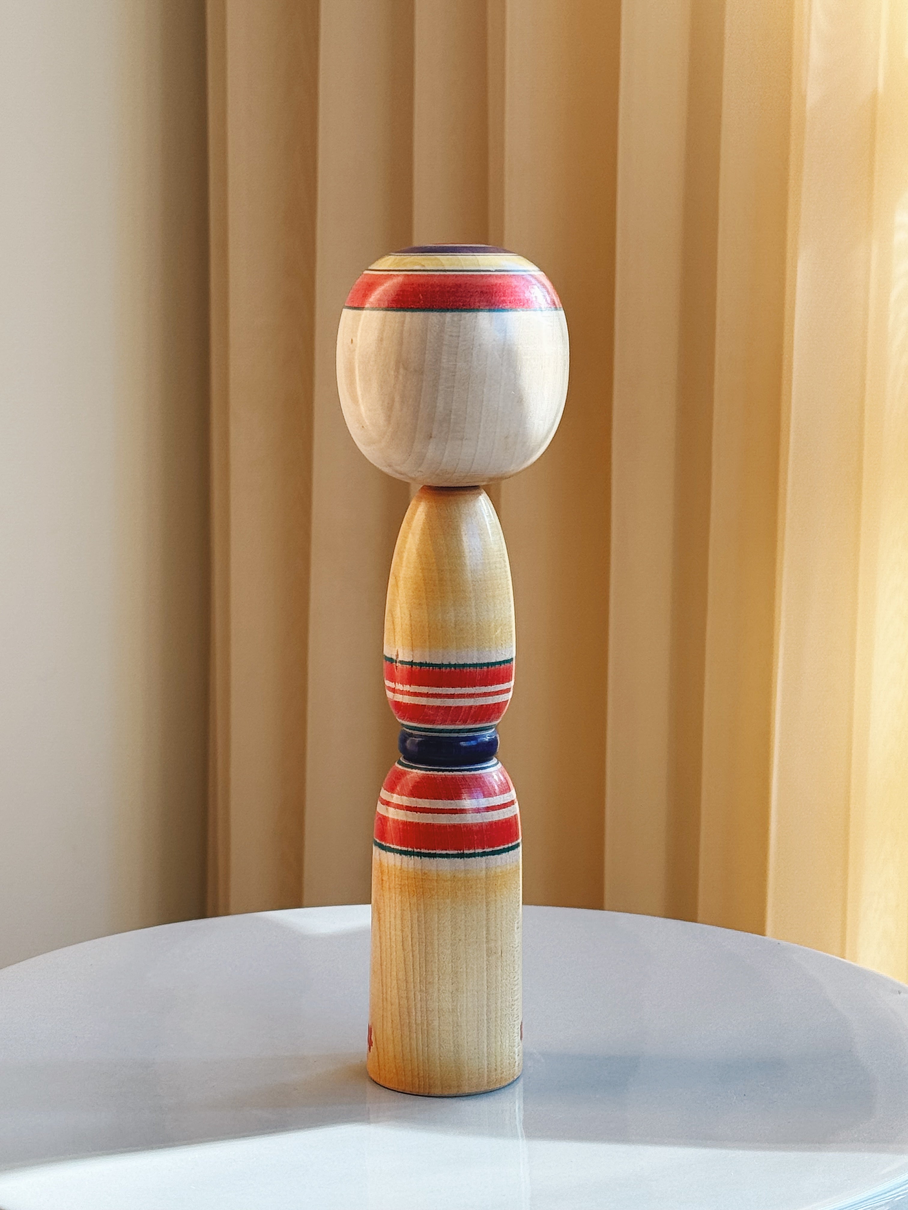 Vintage Kokeshi Dukke Nr. 222 fra Japan – Håndlavet | H 25,5 cm Studio Hafnia