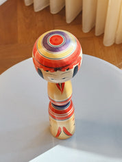 Vintage Kokeshi Dukke Nr. 222 fra Japan – Håndlavet | H 25,5 cm Studio Hafnia