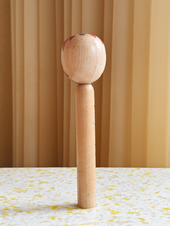 Vintage Kokeshi Dukke Nr. 209 fra Japan – Håndlavet | H21 cm Studio Hafnia