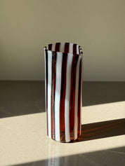 Håndblæst Murano Karaffel i glas i Gio Ponti Stil med Saltkaramel og Hvide Striber Murano