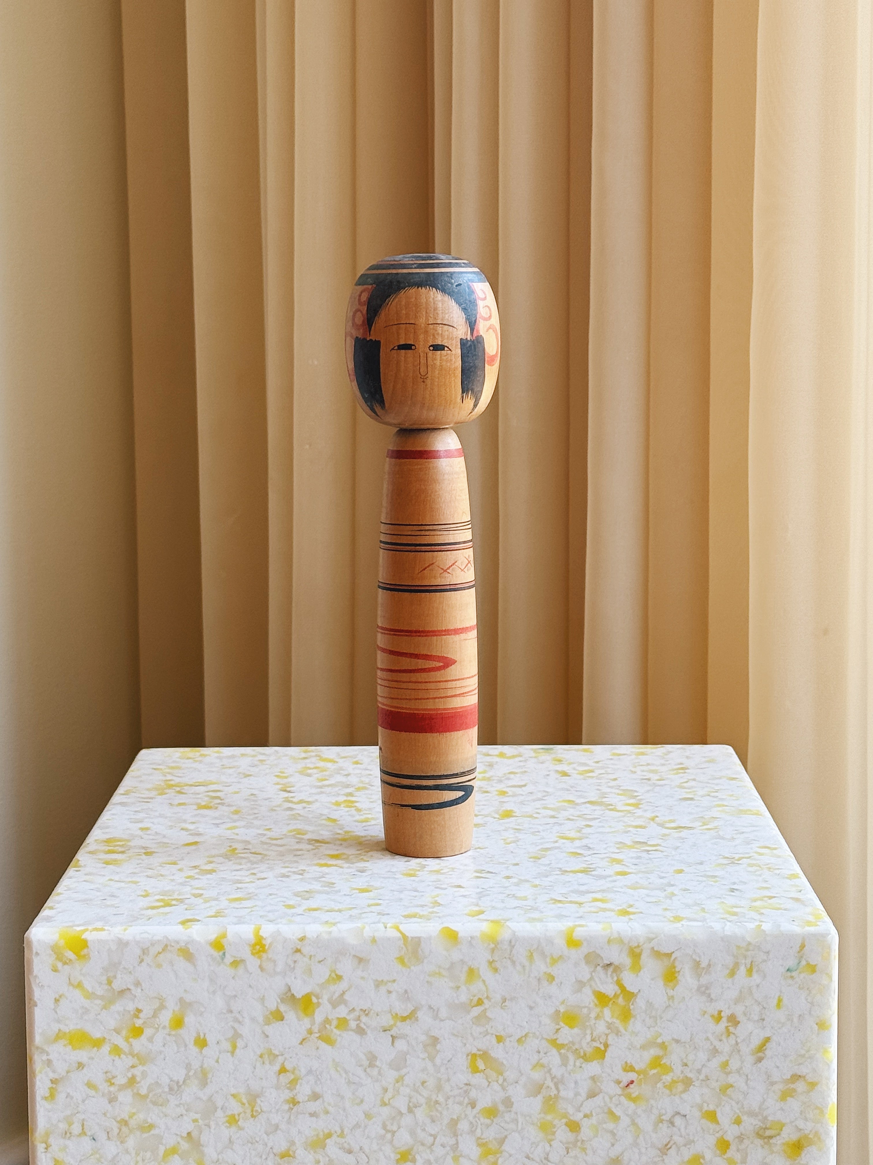Vintage Kokeshi Dukke Nr. 184 fra Japan – Håndlavet | H24,5 cm Studio Hafnia