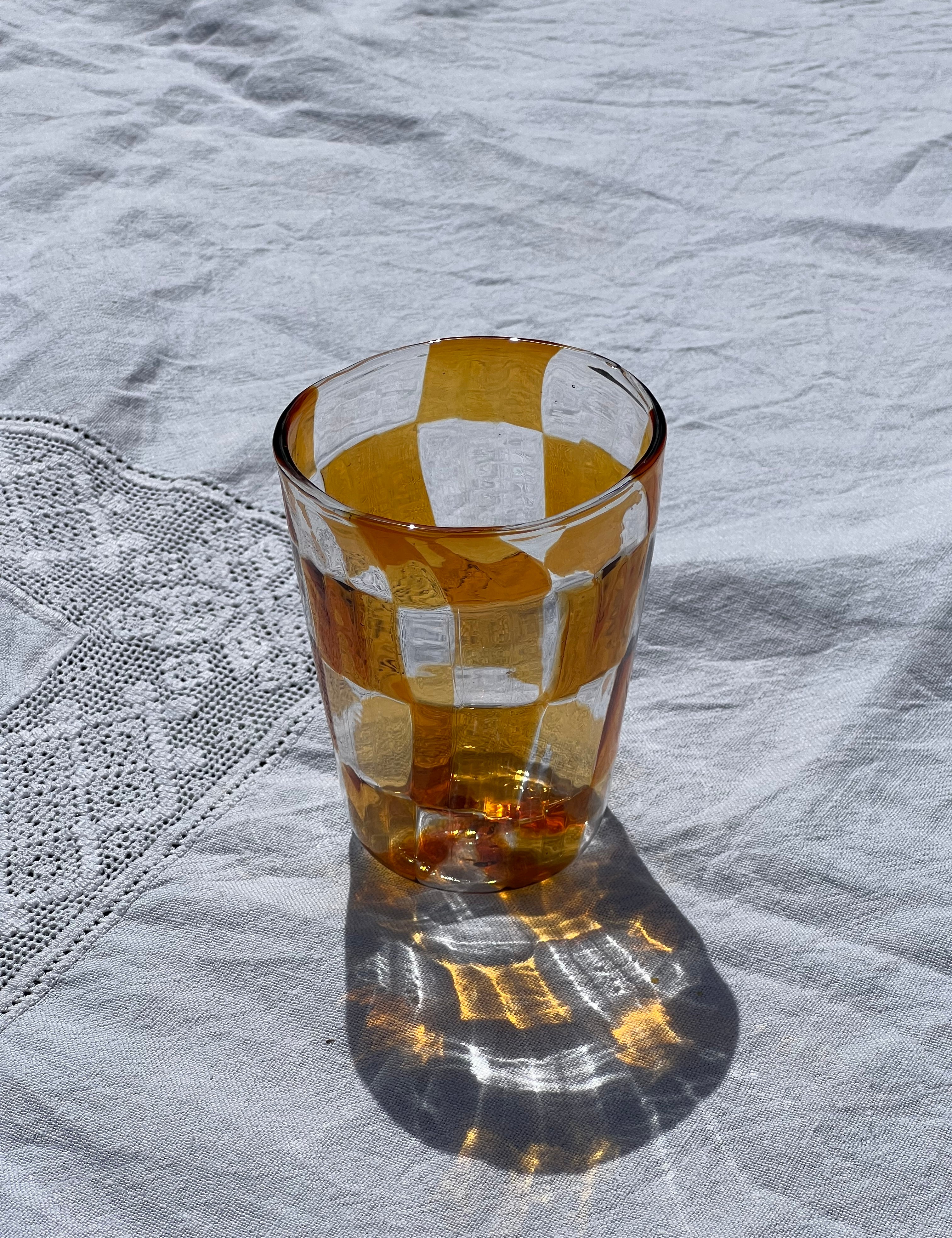 Håndblæst Murano Glas med skaktern i topasfarvet (gylden gul) Murano