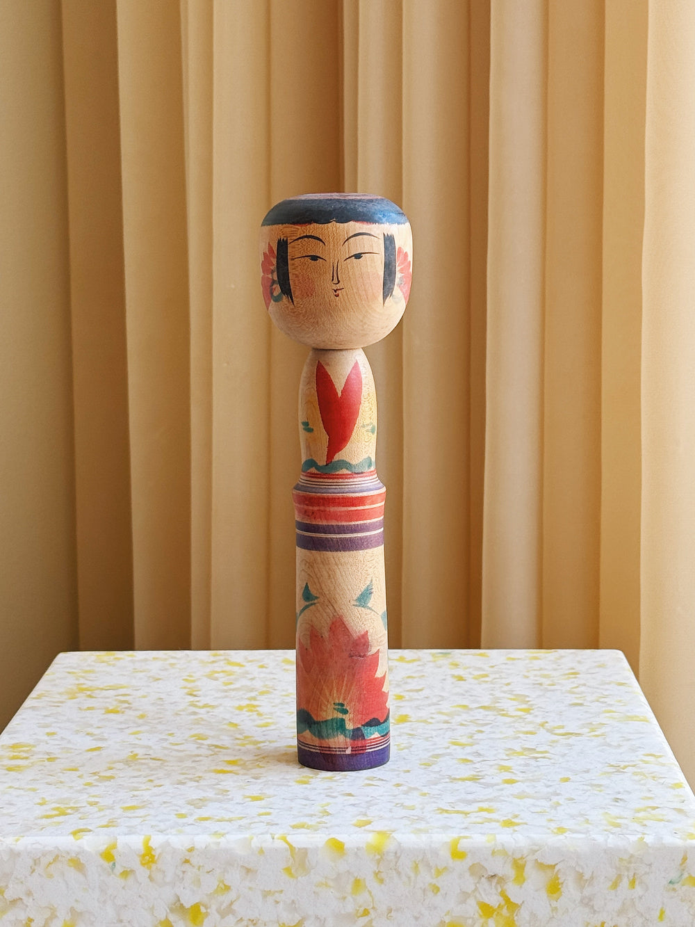Vintage Kokeshi Dukke Nr. 182 fra Japan – Håndlavet | H24 cm Studio Hafnia